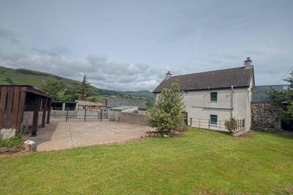 Neds Brae View In The Glens Of Antrim Family And Pet Friendly Carnlough Home Exterior foto